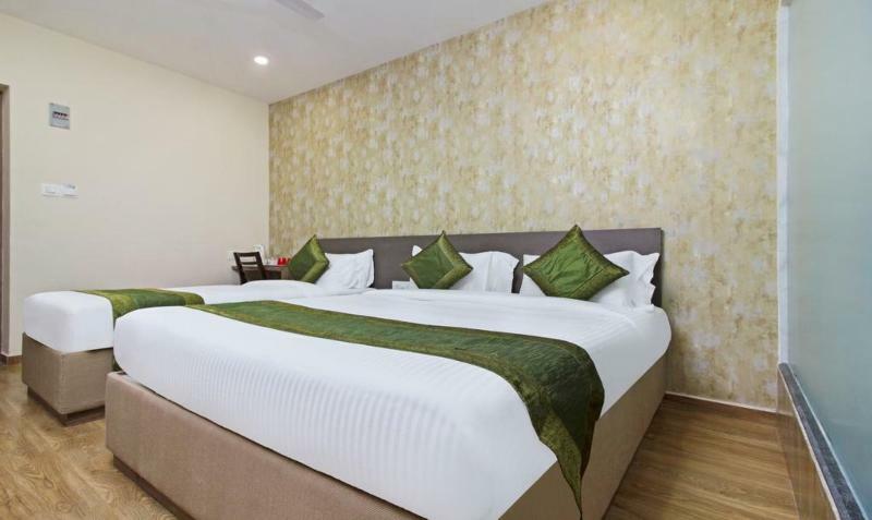 Ocean Suites Hotel Мумбай Екстериор снимка